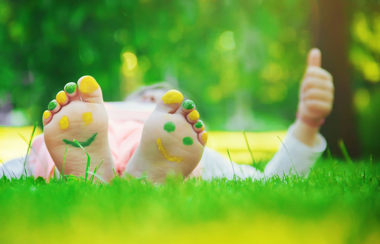 The Benefits of Letting Your Kids Play Barefoot - PlayScapes